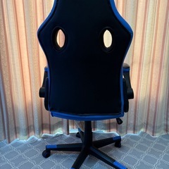 ゲーミングチェアの画像