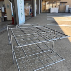 押入れ布団引き出し(スチール製)の画像