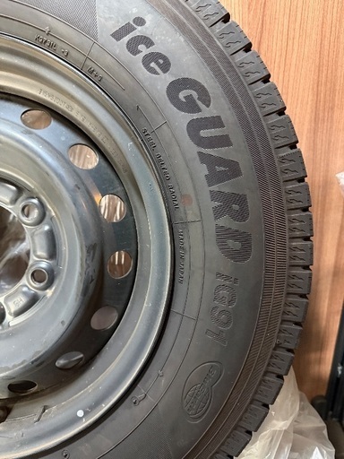 【取りに来てくれる方】ハイエースワゴンGL 1シーズン使用 スタッドレス