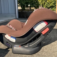  チャイルドシート　シートベルト式　joie の画像