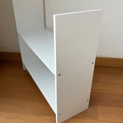 新品　組み立て済み　ホワイト　シェルフ　収納棚　飾り棚　の画像