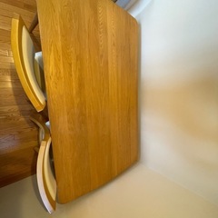 ダイニングテーブル  椅子3脚　レザー仕様の画像