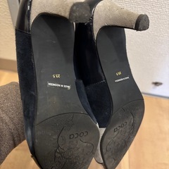 コカのパンプス　23.5センチの画像