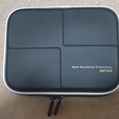 外付けハードディスク 320GB バッファロー HD-PF320U2-WHの画像