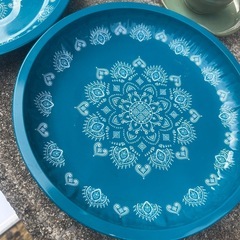 丸いアルミ製のものの画像