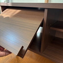 テレビボードの画像