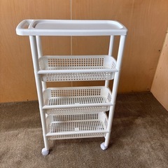 隙間収納ラックの画像