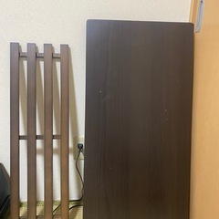 ニトリの折りたたみテーブルの画像