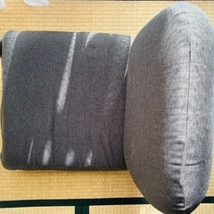 美品⭐︎Yamazaki（ヤマザキ）座椅子 グレー／2025購入／数回使用の画像