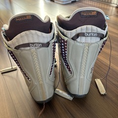 スノボブーツの画像