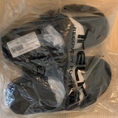 半額以下‼️新品TELIC　リカバリーサンダル　24〜24.5の画像
