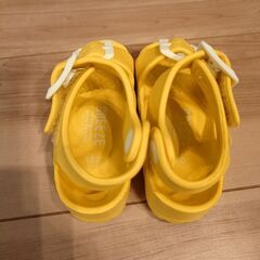 サンダル　黄色　13cmの画像