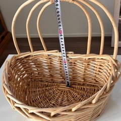 籐の籠の画像