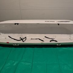 TERZO ルーフボックス ホワイト 鍵2本・取付金具一式付きの画像