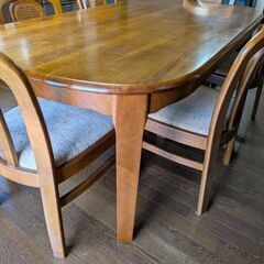 6人用テーブルと椅子、格安でお譲り致します。の画像