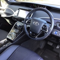 MIRAI (ミライ)ＦＣＶ車(水素ガス)　排気ガス0の高級セダンの画像