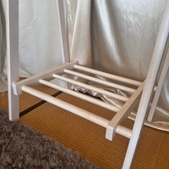 木製ハンガーラックの画像