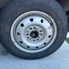 スタッドレスタイヤの画像