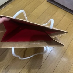 ルブタン　紙袋の画像