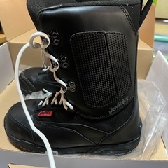 【お譲り先決まりました】【美品】スノーボードブーツの画像