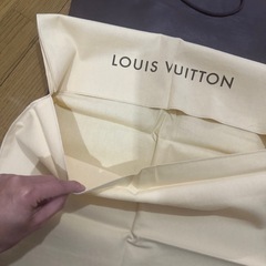 ルイヴィトン　紙袋、布袋の画像