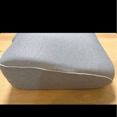 ニトリ 横向き寝も仰向け寝もラクな低反発まくら ナチュラルフィットプレミアムの画像