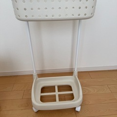 ランドリー　ラック　カートの画像