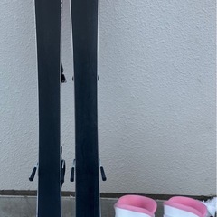 ジュニアスキーとブーツセットの画像