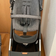石原さとみさんも使用　高級ベビーカー　頑丈です定価￥12万の画像