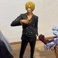 ONE PIECEフィギュア5体の画像