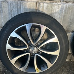 ジューク純正ホタイヤ付きホイールの画像