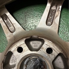 プジョー用スタッドレスの画像