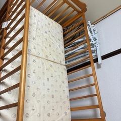 ベビーベッドの画像