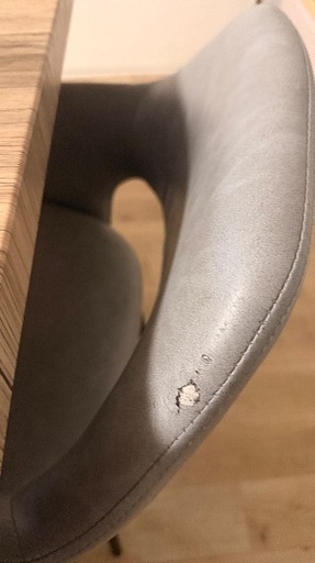 ダイニングテーブルセットをお譲りします。