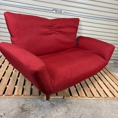 ニトリ　2人掛けソファー　赤　ファブリック　ソファー　椅子　チェアの画像