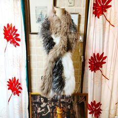 SFIDE(スフィーデ) 超上質ファーのたっぷりロングスタイル。軽やかさ抜群の逸品、いかがでしょうか？の画像