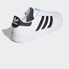 adidas  チームコート/29.5cmの画像