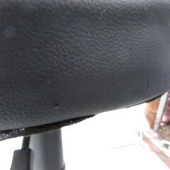 ラウンドチェア キャスター付き 丸椅子 黒 スツール 回転椅子 エステスツール 昇降式 苫小牧西店の画像