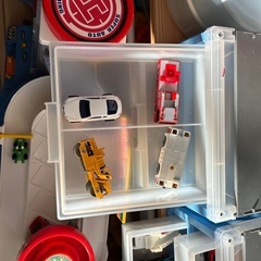 トミカ収納箱の画像