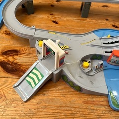 高速道路賑やかドライブの画像