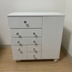 コスメワゴン キャスター付き 完成品（化粧品 収納 スリム おしゃれ 大容量 かわいい ドレッサー ロータイプ 白 ホワイト コンパクト コスメ収納 ワゴン 木製 ミラー付き 鏡付き ミニドレッサー メイクアップワゴン 白家具 姫系）の画像