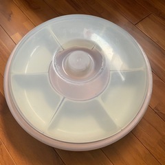 まわる　回転　容器　皿の画像