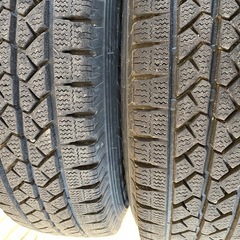 ハイエース BS VL1スタッドレスタイヤ4本セット の画像