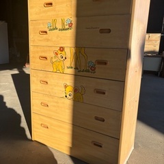 古いタンスになります、の画像