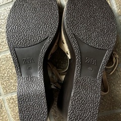 （新品)ZARAヒールの画像