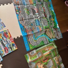 【お取引き先決定】トミカのパズル本シートまとめての画像