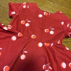 ジャカディ チェリー柄ワンピースの画像
