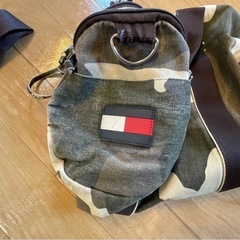 TOMMY  HILFIGER  トミ－フィルフィガーバッグの画像