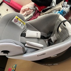 combi新生児から使用可能チャイルドシートの画像