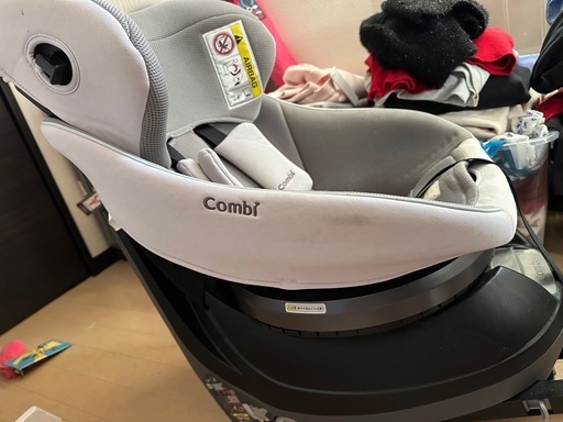 combi新生児から使用可能チャイルドシート